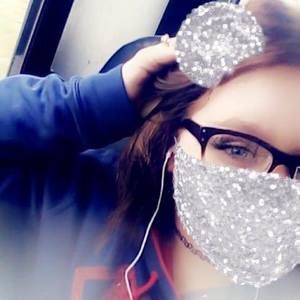 Meet your Posher, Abigail